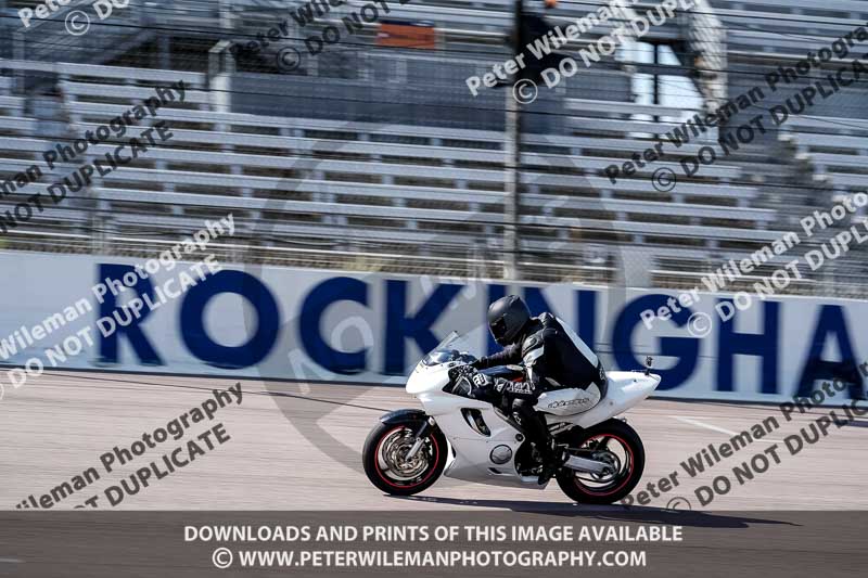 Rockingham no limits trackday;enduro digital images;event digital images;eventdigitalimages;no limits trackdays;peter wileman photography;racing digital images;rockingham raceway northamptonshire;rockingham trackday photographs;trackday digital images;trackday photos